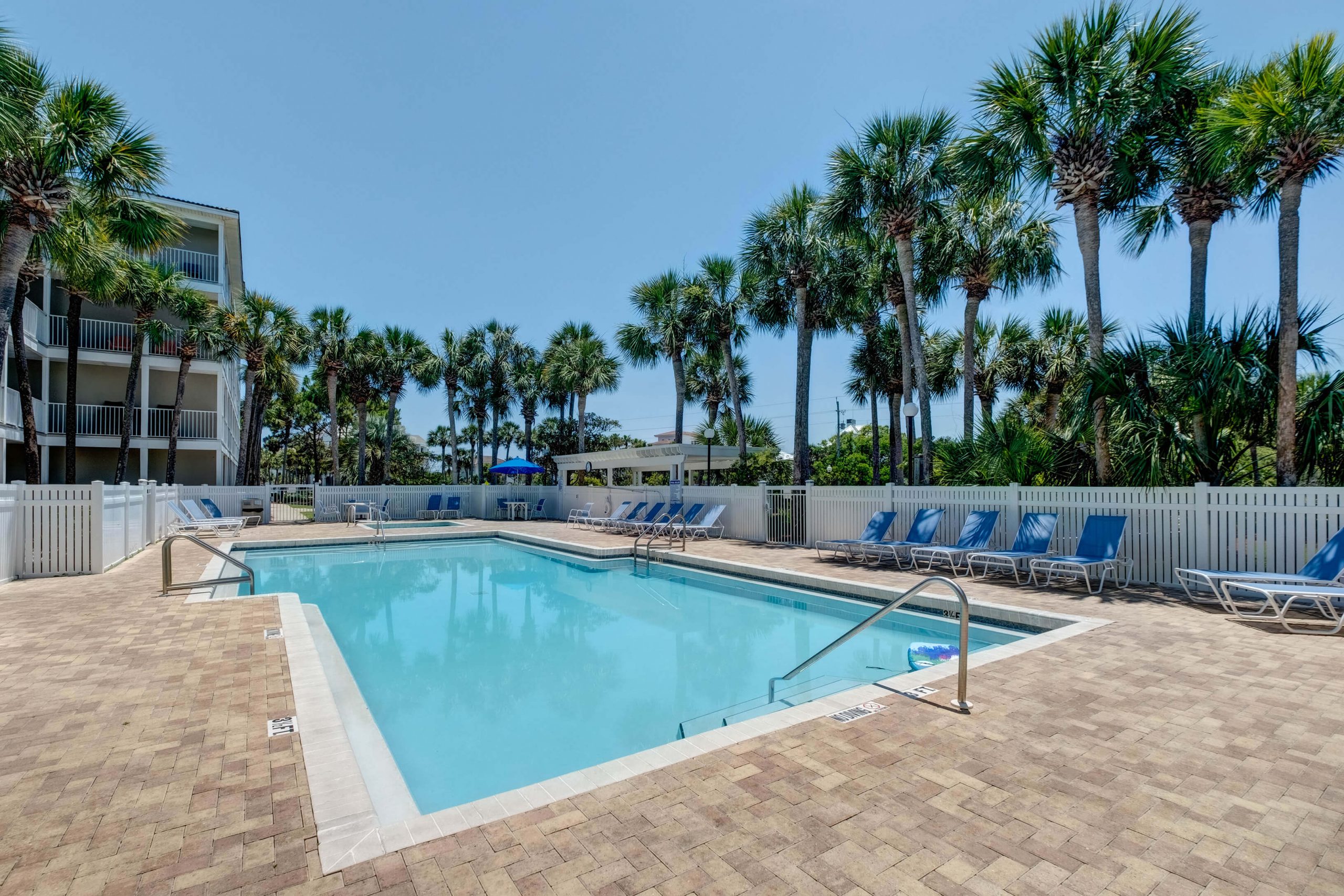 gulf place pool